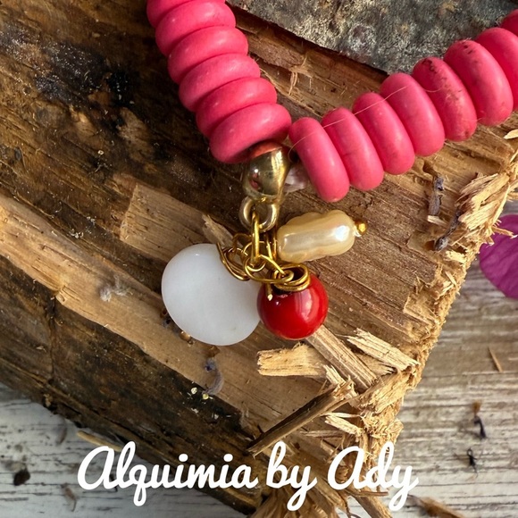 Alquimia Gold and Red Charm Bracelet - Picture 1 of 2